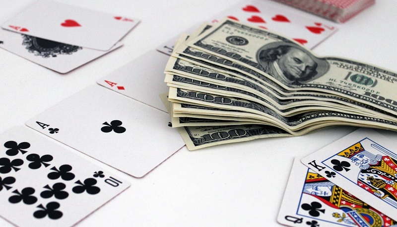 kiếm tiền từ casino online