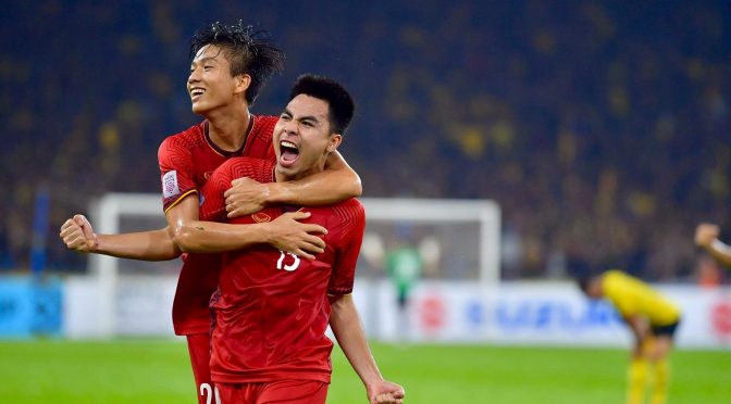 Việt Nam dẫn Malaysia 2-2 nhưng vẫn đánh rơi chiến thắng đầy tiếc nuối