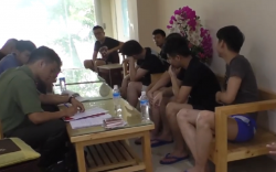 Bắt nhóm người Trung Quốc đánh bạc tại khách sạn ở Đà Nẵng