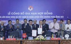 HLV Park Hang Seo gia hạn hợp đồng, dẫn dắt tuyển Việt Nam đến 2022
