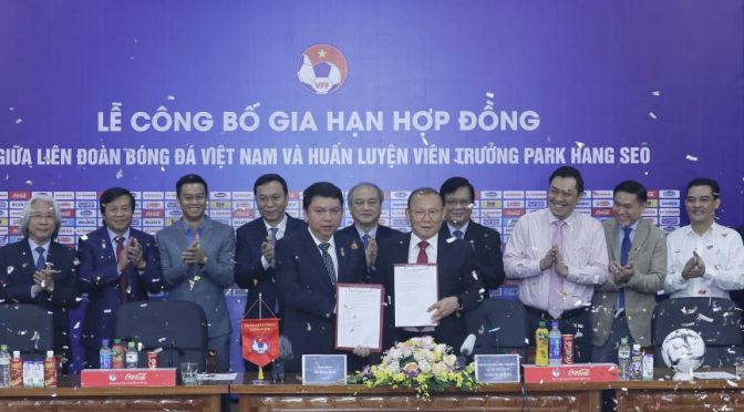 HLV Park Hang Seo gia hạn hợp đồng, dẫn dắt tuyển Việt Nam đến 2022