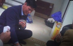 Bí thư Đảng uỷ xã Cao Viên đã bị tố tổ chức đánh bài ăn thua bằng tiền