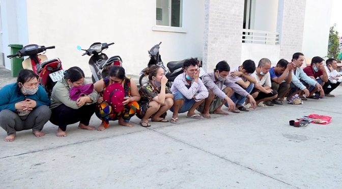 An Giang: Triệt phá sới bạc, bắt quả tang 12 người liên quan