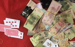 Bình Dương: Tạm giữ 17 đối tượng tham gia đánh bạc