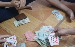 Khởi tố nhóm đánh bạc tại Phú Yên