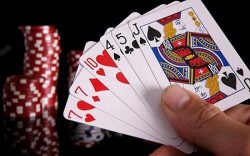 Bắt giữ 8 đối tượng về hành vi tham gia đánh bạc