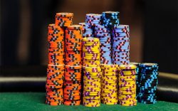 Tìm hiểu giải đấu Poker là gì? Những loại giải đấu poker khác nhau