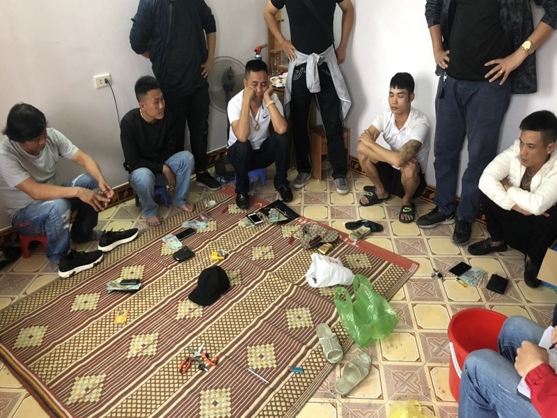 Quảng Ninh: Khởi tố nhóm đánh bạc dưới hình thức xóc đĩa