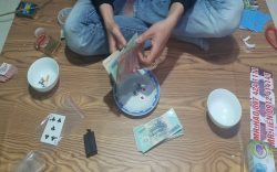 Bắt quả tang 12 đối tượng đánh bạc tại Nghệ An