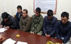 Nghệ An: Bắt quả tang 6 người 'đánh liêng' ăn tiền