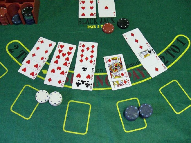 Mẹo chơi Blackjack online: Khi nào nên bỏ bài khi chơi Blackjack?