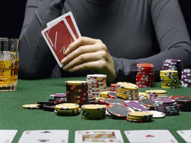 Poker và những giới hạn mức tiền cược cho người chơi
