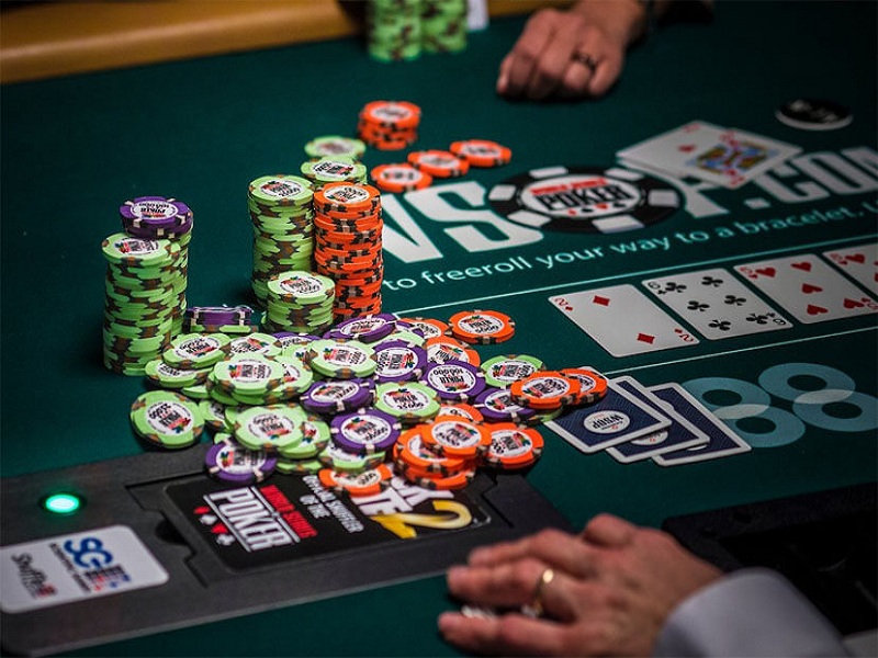 Poker và những giới hạn mức tiền cược cho người chơi