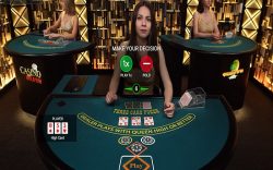 Sự khác biệt trong cách chơi Poker live và Poker online