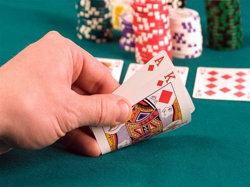 Kinh nghiệm chơi tight trong Poker tăng tỉ lệ thắng