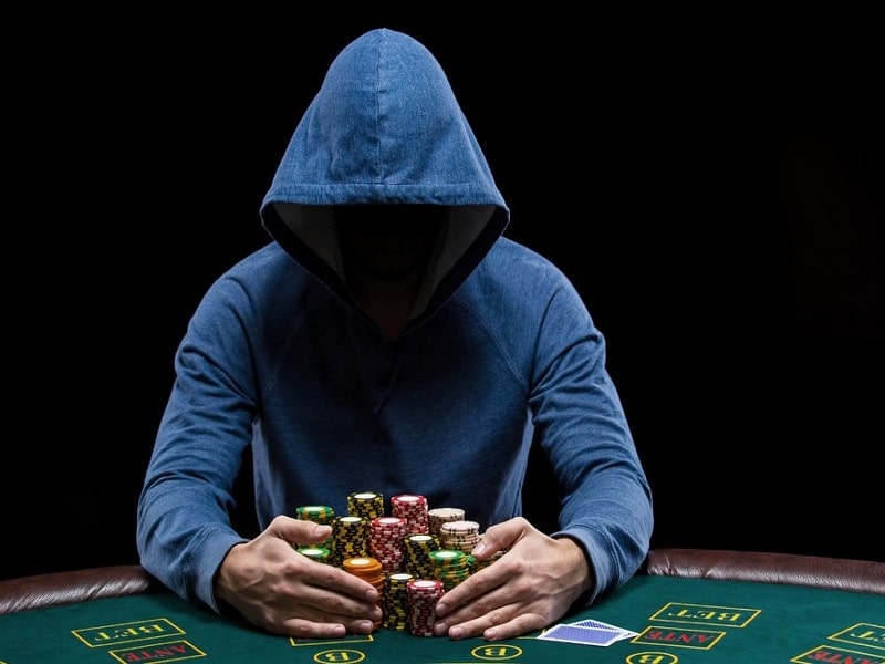 Những mánh khóe và các chiêu bịp trong Poker